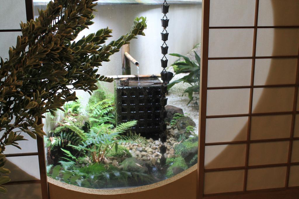 Oku Yugawara Sansuirou Hotel Buitenkant foto