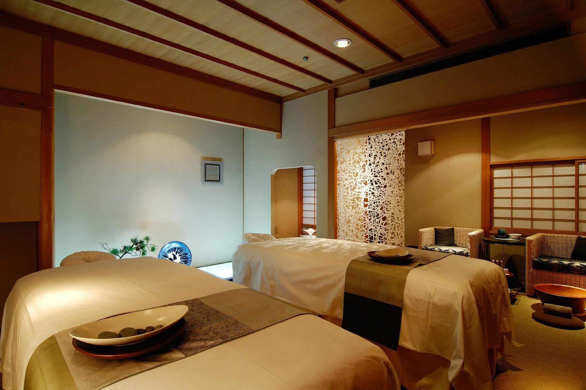 Oku Yugawara Sansuirou Hotel Buitenkant foto